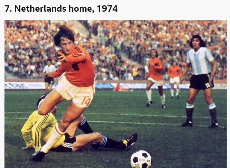 Netherlands 1974 Cruyff jersey with two stripes