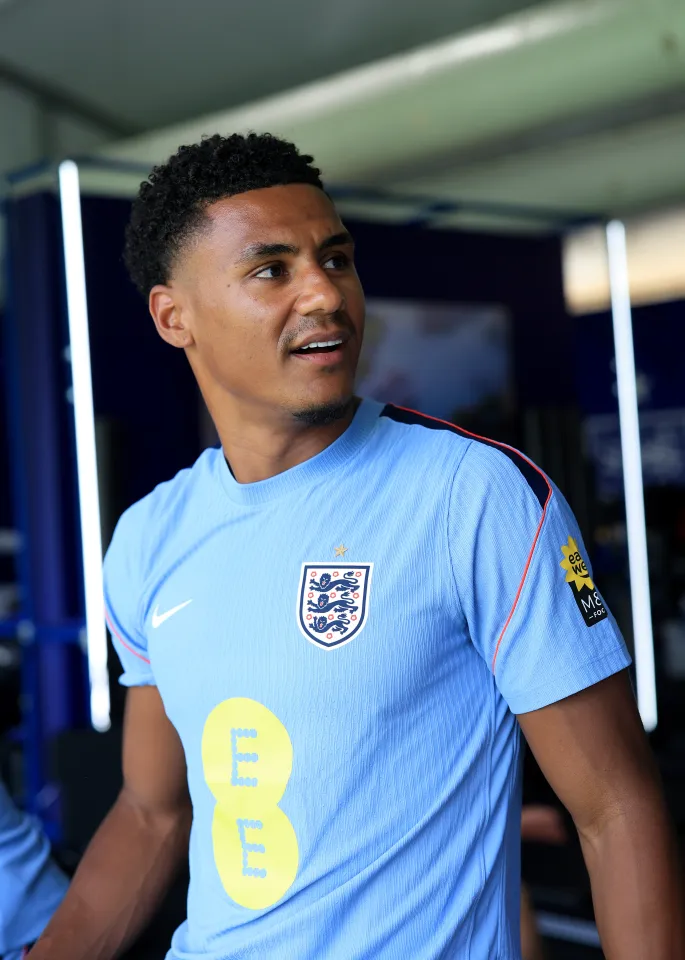 Ollie Watkins celebrates for Aston Villa